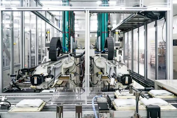 電池廠搶礦 礦企造電池:電池新能源產業鏈布局提速