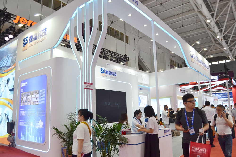 德?？萍笺~箔年產能已達8.5萬噸 預計上半年營收超25.5億元