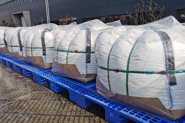 比亞迪電池新簽:3年磷酸鐵鋰采購/開發