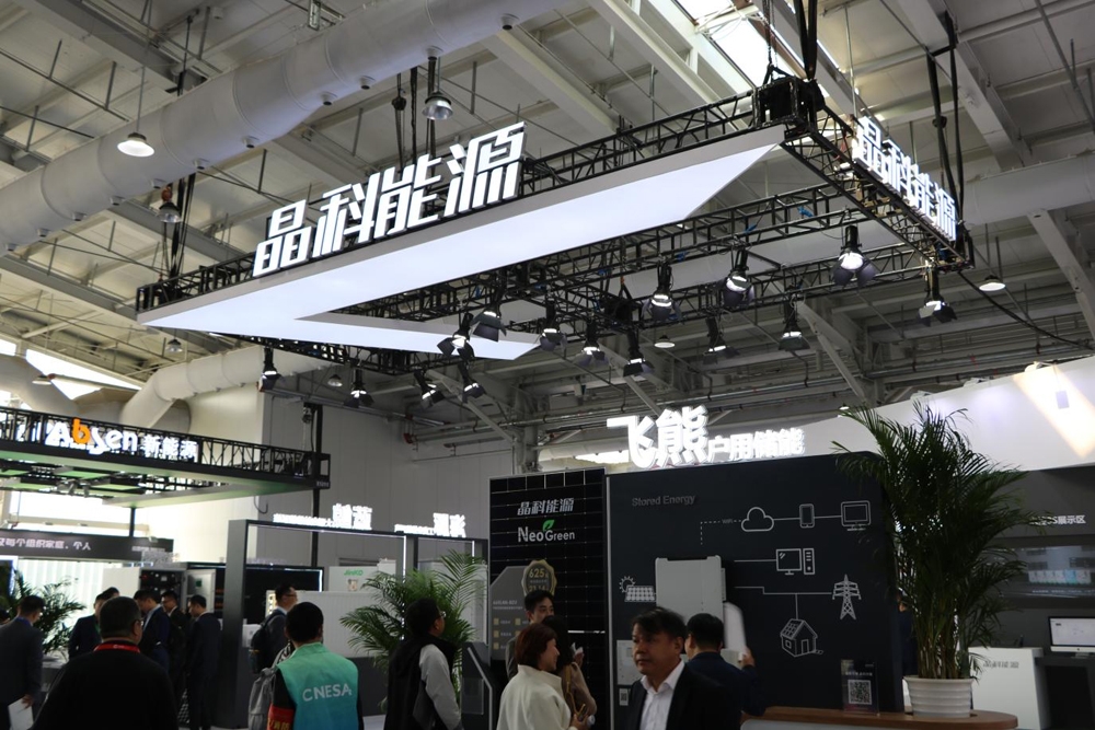 大儲(chǔ)系統(tǒng)及自研電芯發(fā)布!儲(chǔ)能賽道迎光伏巨頭入場(chǎng)