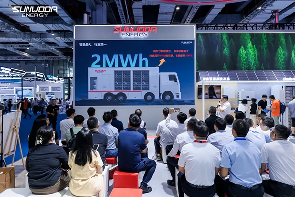 采用自研314Ah電芯 欣旺達(dá)一體式移動(dòng)儲(chǔ)能車(chē)全球首發(fā)