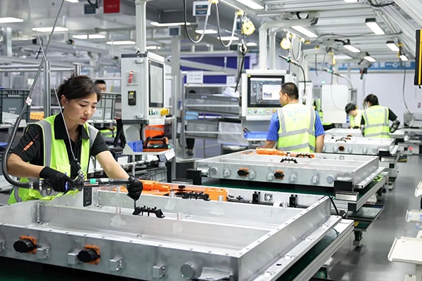 10億元!年產15萬臺套!吉利北方最大動力電池制造基地投產