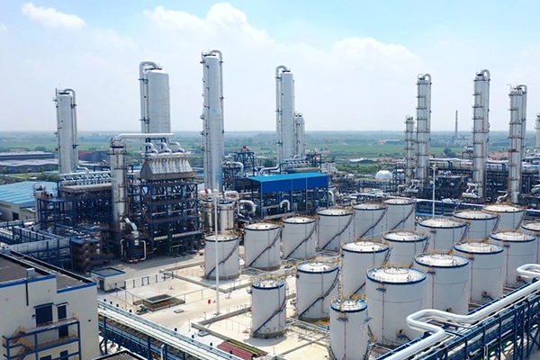 21.6億元!維遠(yuǎn)股份年產(chǎn)25萬(wàn)噸鋰電池電解液溶劑項(xiàng)目竣工