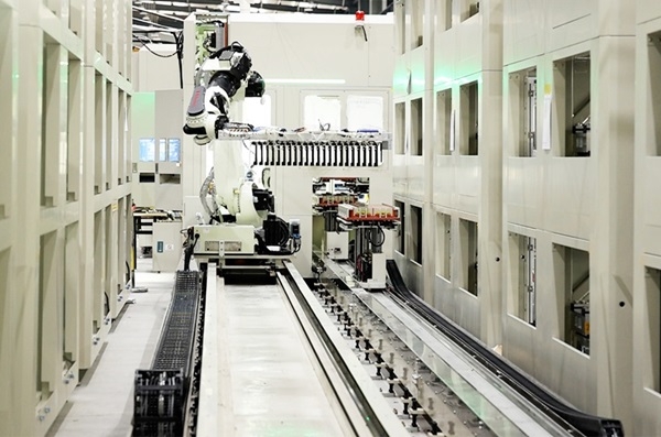 利元亨鋼殼電池化成分容設備:高效可靠的電池制造解決方案