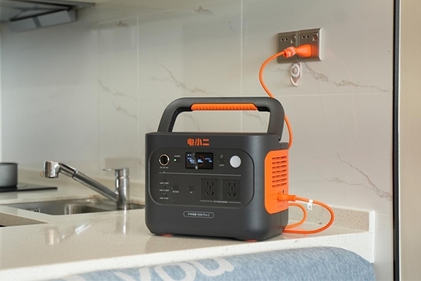 助力科研場景超長電力續航 華寶新能電小二產品亮相《新聞聯播》