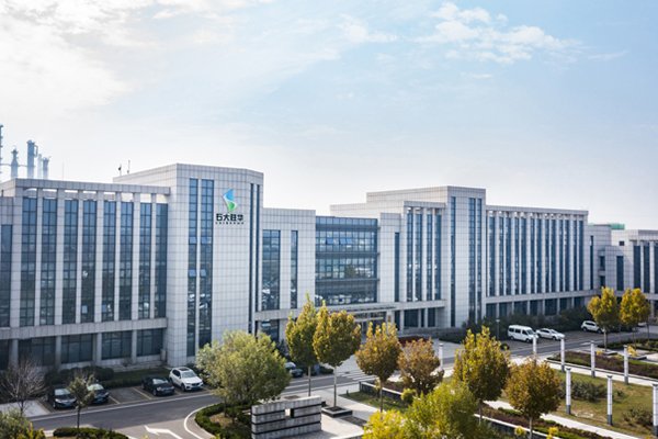 電解液與溶劑業(yè)務(wù)雙輪驅(qū)動 石大勝華全產(chǎn)業(yè)鏈布局加速