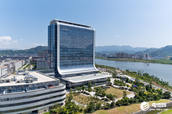 與車企合資項目技改!寧德時代將新增10GWh磷酸鐵鋰電池產(chǎn)能