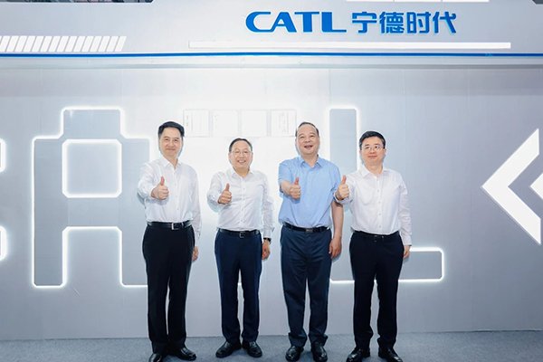 寧德時代攜手問界深化合作 “廠中廠”模式加速擴(kuò)產(chǎn)