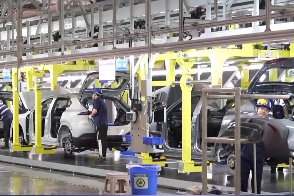 2025年我國新能源汽車人才缺口高達上百萬 招聘規(guī)模預計大幅提升