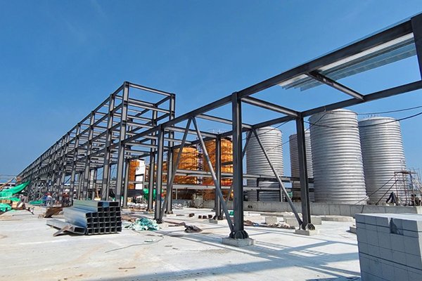 約18億！這一年產(chǎn)20萬(wàn)噸鋰電池電解液項(xiàng)目10月試產(chǎn)