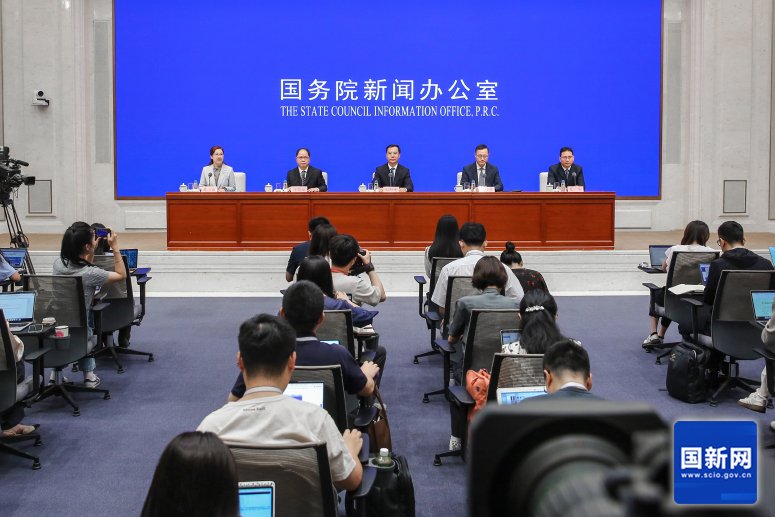 我國AI專利數占全球六成!人形機器人、智能終端等領域不斷突破