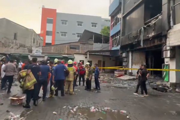 22人遇難！一無(wú)人機(jī)鋰電池倉(cāng)庫(kù)爆炸