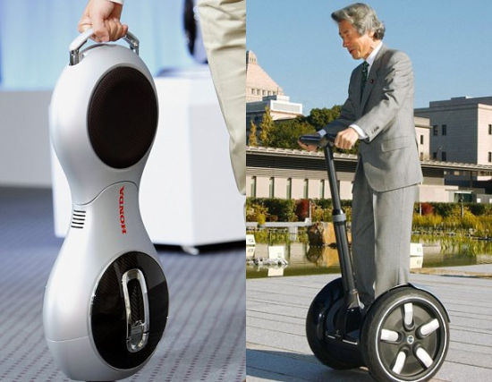 左側的照片展示了折疊后的Uni-Cub。右側的照片中，日本前首相小泉純一郎體驗個人移動工具Segway