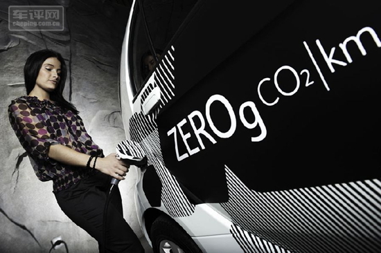 雪鐵龍C-Zero小改款：更多動(dòng)力，更小重量