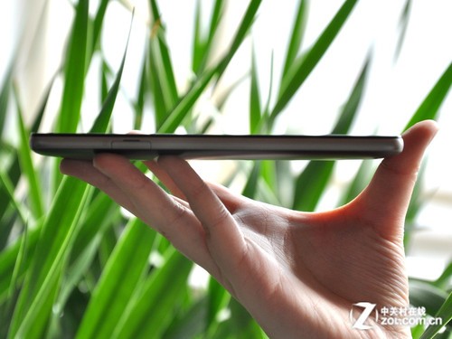 6.1英寸最大屏手機 四核華為Mate首測 