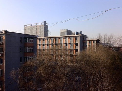 6.1英寸最大屏手機 四核華為Mate首測 