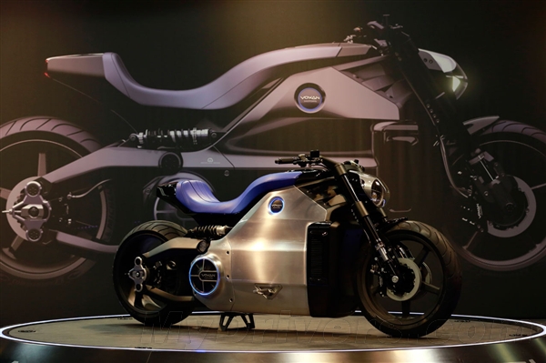 百公里3.4秒！史上最強電動摩托霸氣亮相