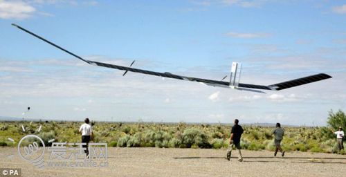 扎克伯格：Facebook將用太陽(yáng)能動(dòng)力 激光通信