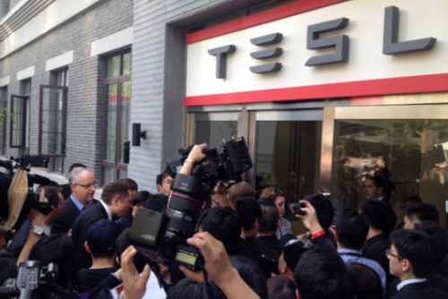 翻過這“三座大山”才能在中國發展電動汽車 翻過這“三座大山”才能在中國發展電動汽車