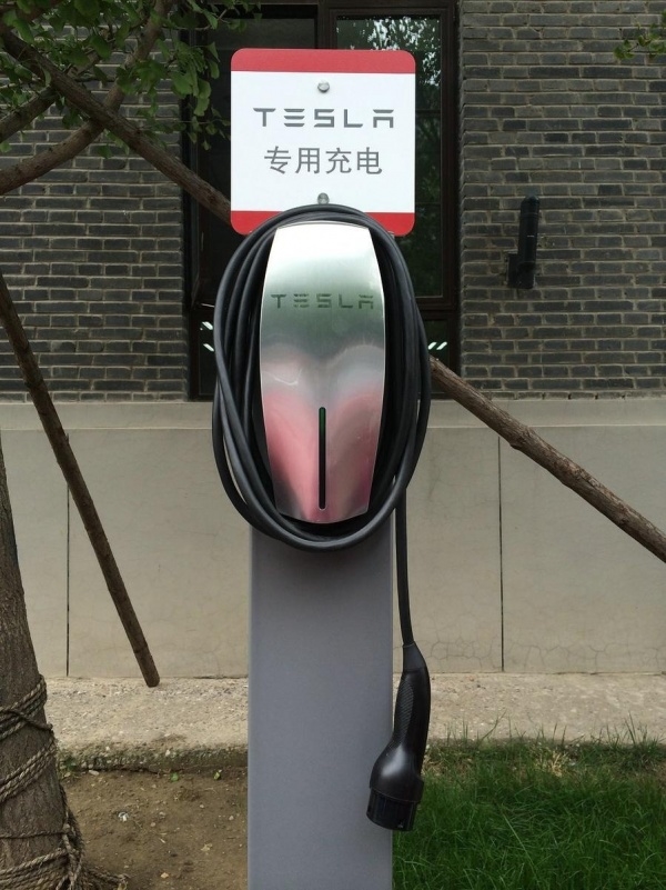 特斯拉中國總部長什么樣？總部都在干什么？