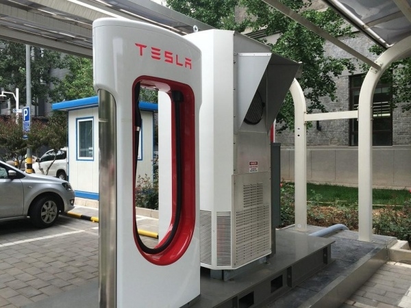 特斯拉中國總部長什么樣？總部都在干什么？