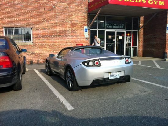  特斯拉：從瀕臨破產到股價飆升1000%的心路歷程