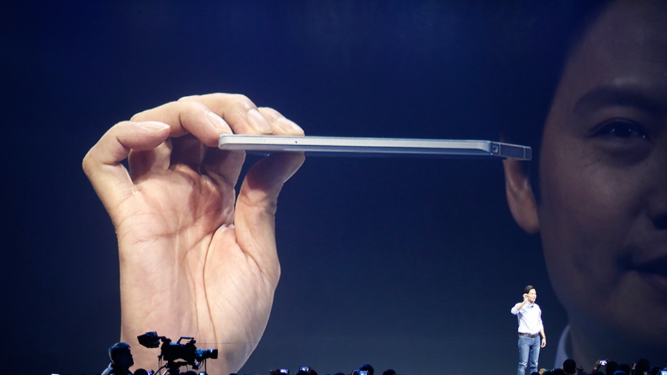 小米公司Note手機發布：6.95mm超薄機身 鏡頭不凸出