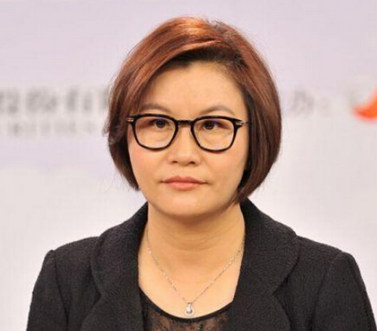 周群飛成中國(guó)新女首富 藍(lán)思科技市值達(dá)420億元