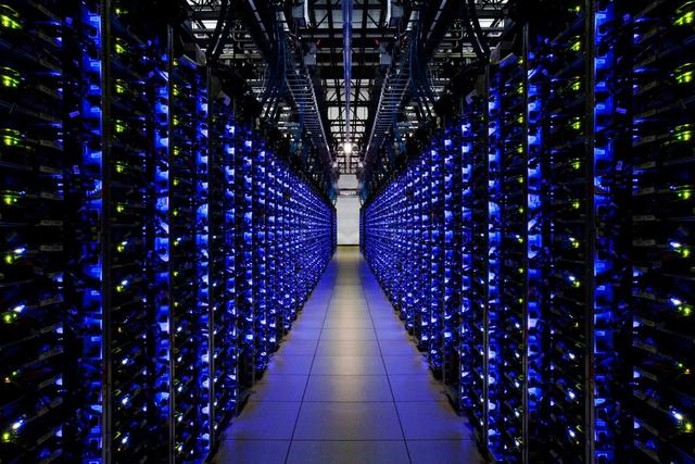 智能平臺(tái)大戰(zhàn)：蘋果PK谷歌