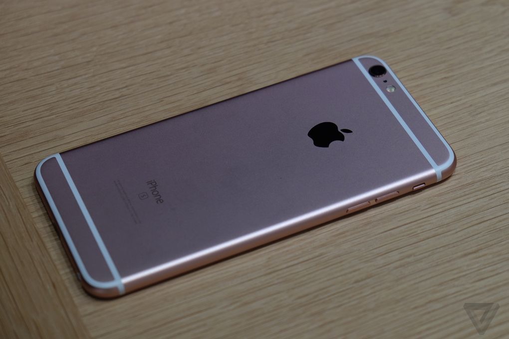 蘋果iPhone 6s高清上手圖:和iPhone 6基本一樣 蘋果iPhone 6s高清上手圖:和iPhone 6基本一樣