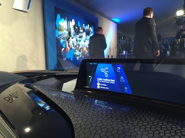 定制個(gè)性化移動(dòng)互聯(lián) 實(shí)拍寶馬i8 spyder