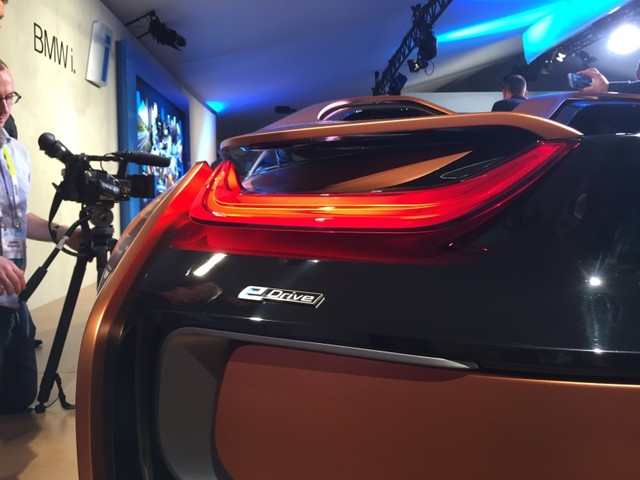 定制個(gè)性化移動(dòng)互聯(lián) 實(shí)拍寶馬i8 spyder