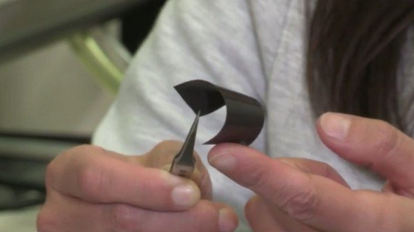 不用擔(dān)心再爆炸 新型鋰電池一旦過熱即自動(dòng)停止運(yùn)作 不用擔(dān)心再爆炸 新型鋰電池一旦過熱即自動(dòng)停止運(yùn)作