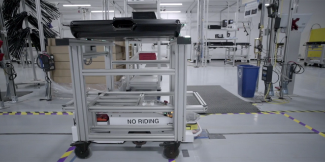 大家來(lái)看 特斯拉Gigafactory內(nèi)部圖曝光 大家來(lái)看 特斯拉Gigafactory內(nèi)部圖曝光