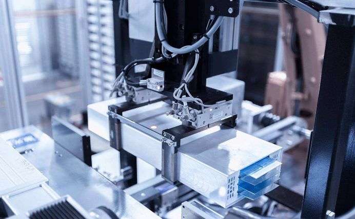 關(guān)鍵時(shí)刻朋友圈再擴(kuò)大  比亞迪將向福特提供動(dòng)力電池