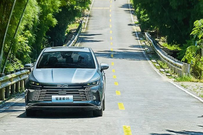 乘聯會預估11月新能源乘用車廠家批發銷量73.2萬輛