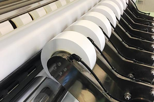 開盤跌停!千億市值鋰電隔膜上市公司正副董事長全被監視居住