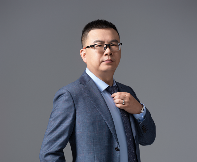 雅化鋰業(yè)周堅(jiān)琦：恭祝大家在新的一年里身體健康，萬事如意！