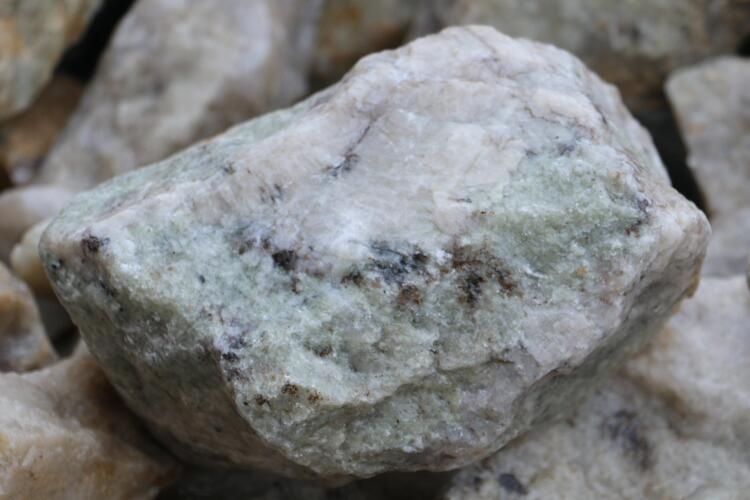 鋰電池成出口“爆款產品”！多家動力電池企業紛紛建廠或買礦