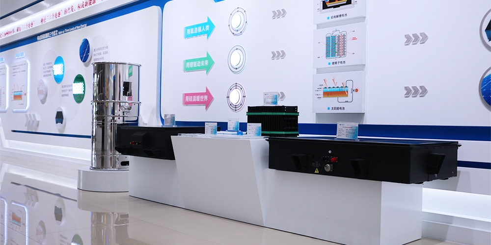 觀業績知冷暖!20家電池新能源領域上市公司2023年業績搶先看