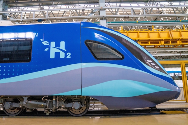 時速160公里！我國首列氫能源列車成功達速試跑