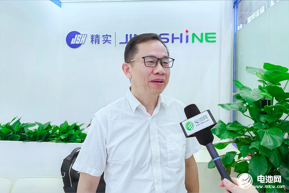 精實(shí)機(jī)電董事長(zhǎng)黃劍波