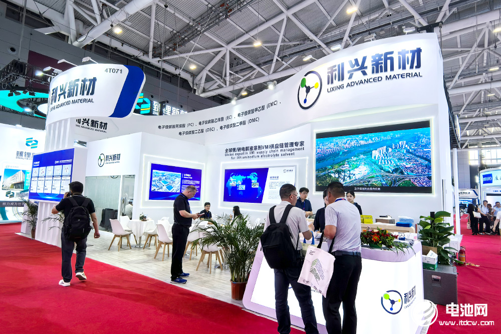 利興新材CIBF 2025現(xiàn)場(chǎng)展臺(tái)圖片