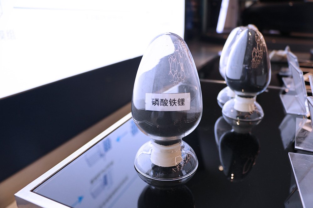 5個月內數百億大單落定！寧德時代/比亞迪/楚能等巨頭鎖單磷酸鐵鋰