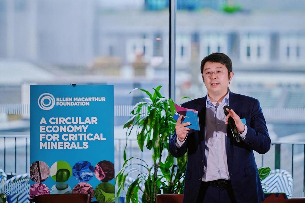 寧德時(shí)代副總經(jīng)理、董事會(huì)秘書蔣理 現(xiàn)場(chǎng)發(fā)言 寧德時(shí)代副總經(jīng)理、董事會(huì)秘書蔣理 現(xiàn)場(chǎng)發(fā)言