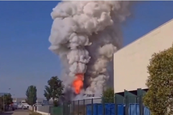 三天仍未撲滅!年內(nèi)多工廠起火,這一千億級鋰電細(xì)分市場監(jiān)管收緊!