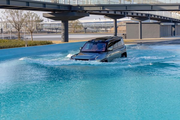 全民賽道集結!比亞迪全地形賽車場開業,助力百萬人下賽道!