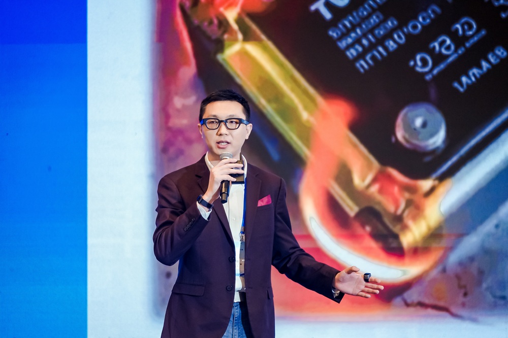 豪鵬科技市場總監陳戎鈾