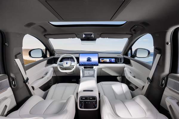 重塑大六座SUV市場新格局 騰勢N8L以31.98萬起正式開啟預售 重塑大六座SUV市場新格局 騰勢N8L以31.98萬起正式開啟預售