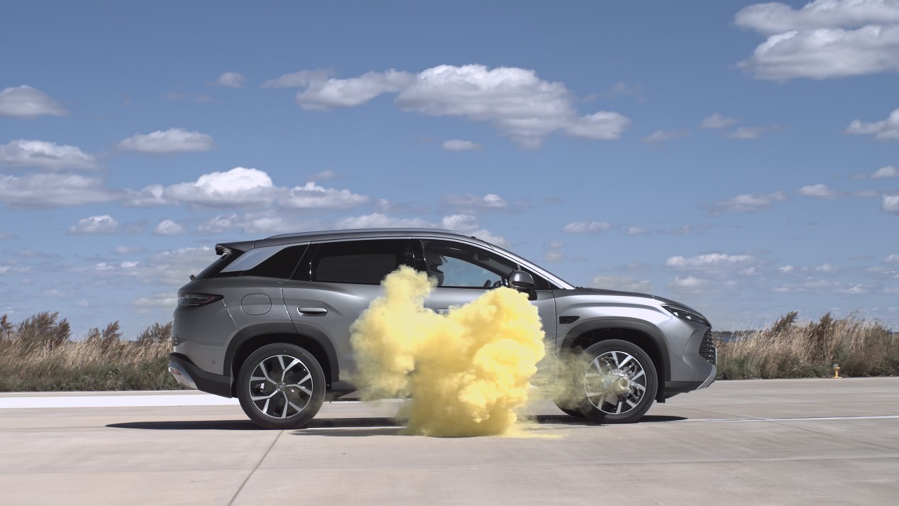 9.98萬起,2026款宋L DM-i上市,純電續航200km,標配云輦C! 9.98萬起,2026款宋L DM-i上市,純電續航200km,標配云輦C!